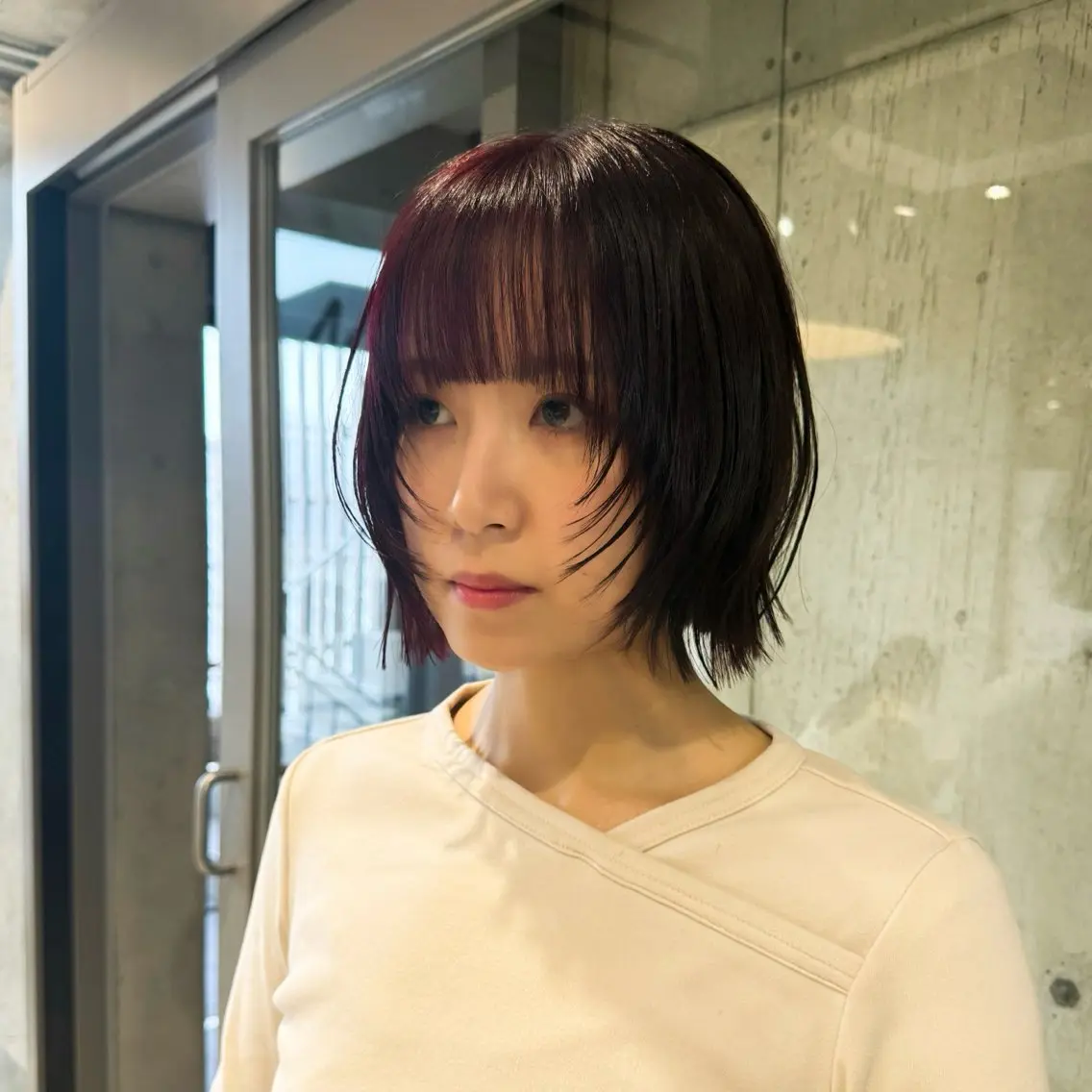 ショート カラー ボブレイヤー ボルドーカラー ボブ レイヤーカット カット ヘアカラー トリートメント 柔め透明感血色カラー 暖色/レイヤー/ゆいのヘアスタイル