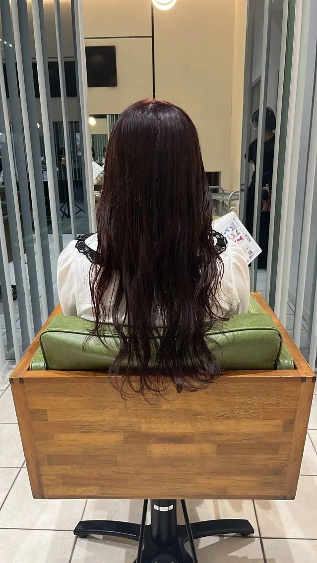 ロング カラー ブリーチ カシス 透明感カラー ブリーチなしカラー ピンクカラー 中村 彩奈のヘアスタイル