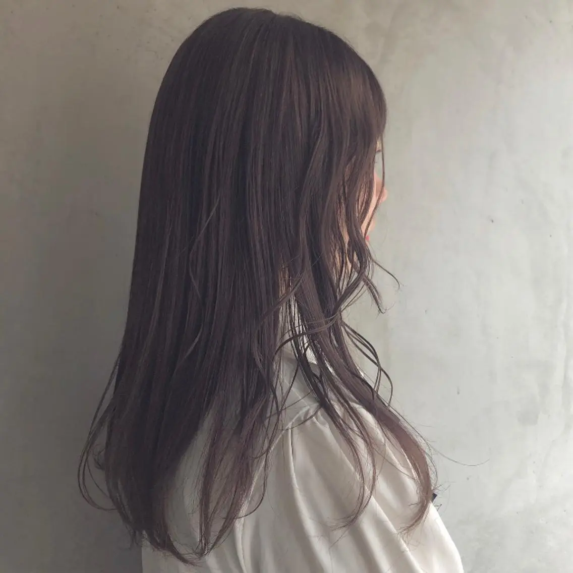 ロング カラー ピンクカラー パープルカラー カット ヘアカラー トリートメント yajima Moemiのヘアスタイル