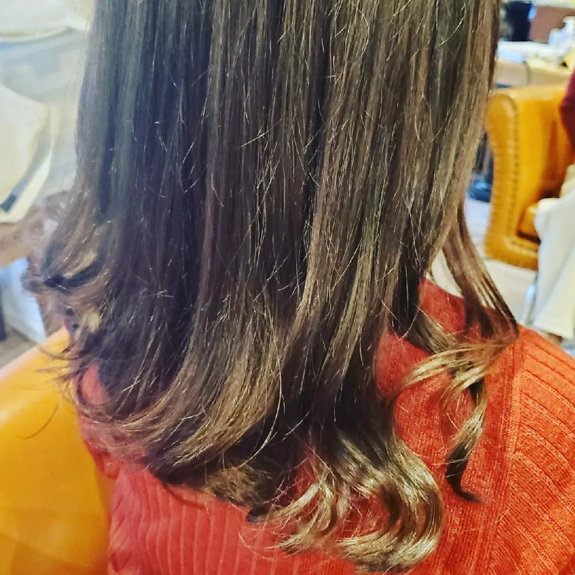 カラー セミロング アディクシーカラー 外国人風カラー トリートメント カット ヘアカラー トリートメント spa hair ark 富井直美のヘアスタイル
