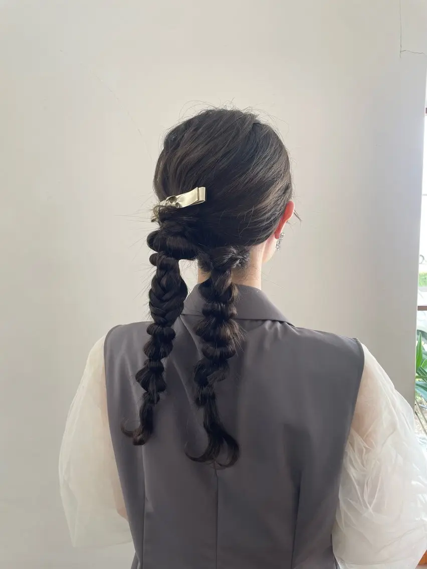 セミロング ヘアアレンジ ヘアセット Kazaoka Saraのヘアスタイル