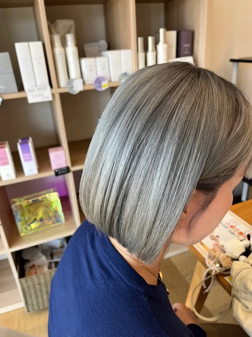 ショート カラー ハイトーンカラー ボブ 工藤 惇のヘアスタイル