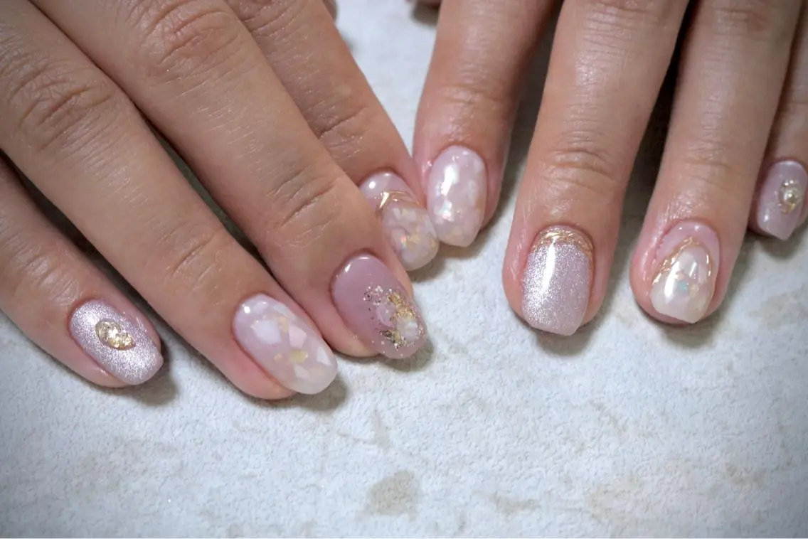 ネイル オーロラネイル カジュアル フラッシュネイル ジェルネイル ラメ(グリッター) ハンドネイル MH Nailのネイルデザイン
