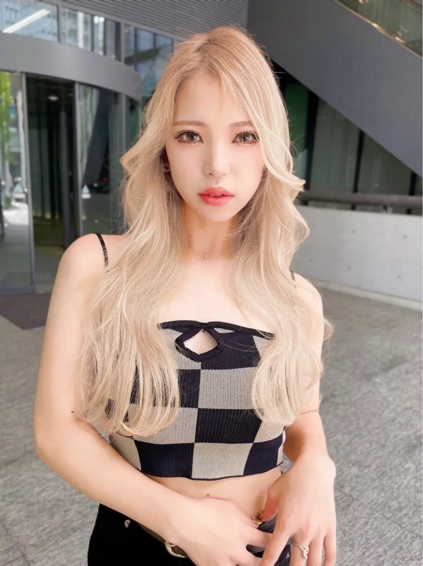 セミロング カラー ベージュカラー 黒髪 ブリーチ ブルーカラー ブルーブラック カット ヘアカラー トリートメント 木屋元一/縮毛矯正 /前髪/レイヤーのヘアスタイル