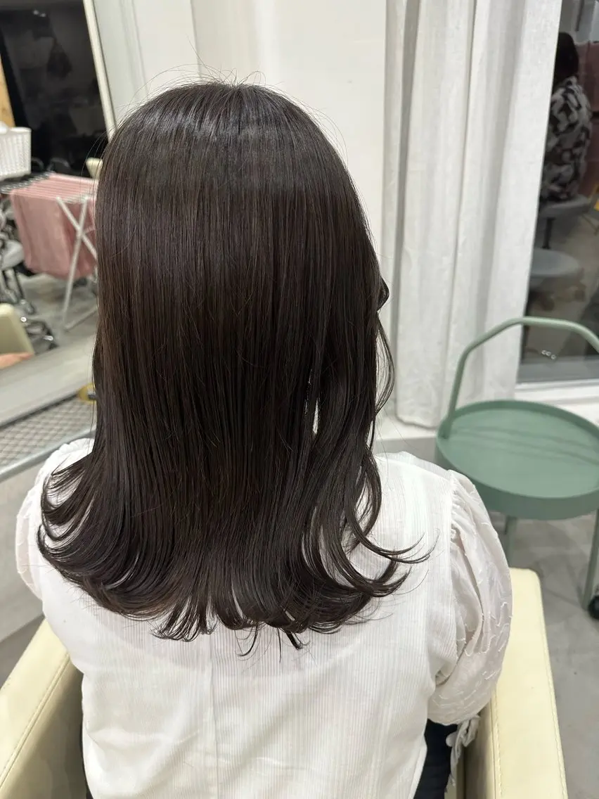 セミロング カラー さあや 【透け感/艶感】のヘアスタイル