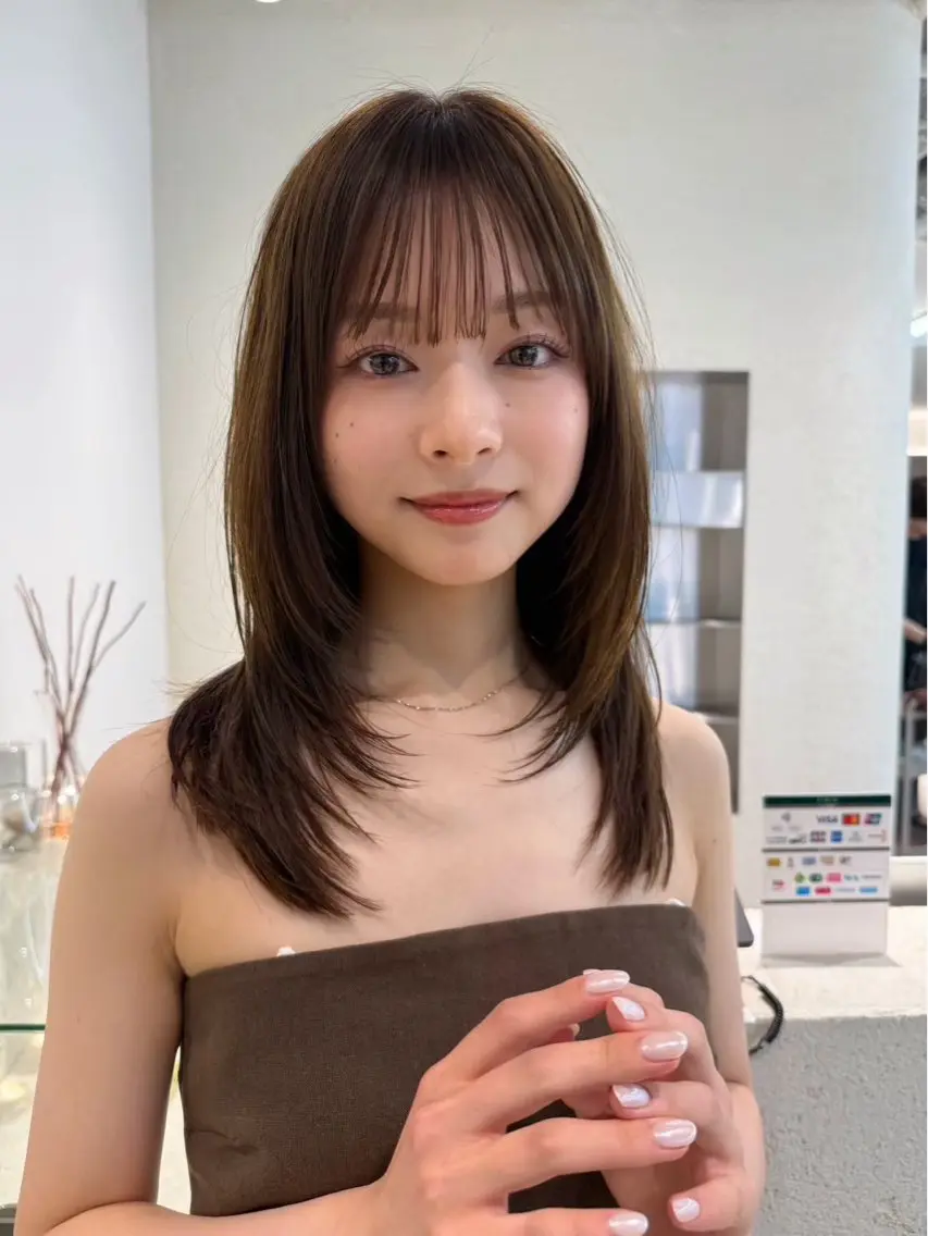 セミロング 長島 瑠愛のヘアスタイル