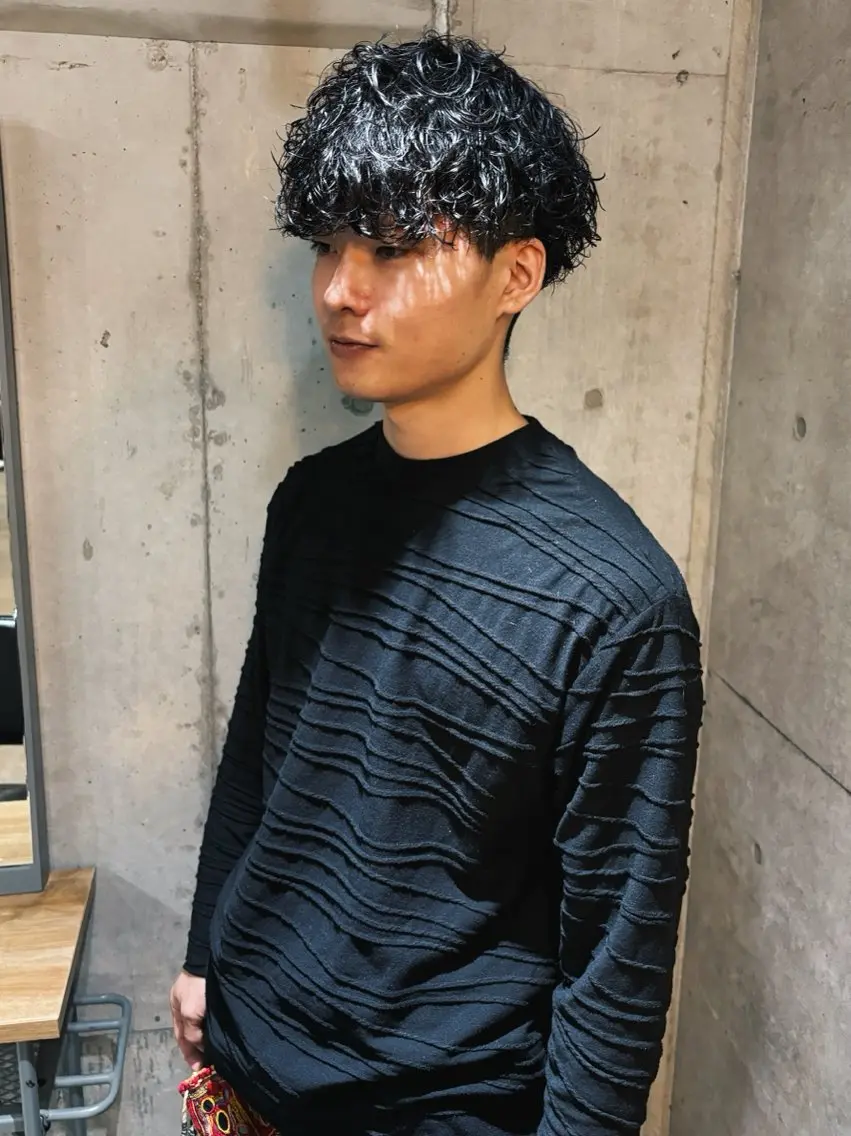 パーマ メンズ カット パーマ メンズ特化美容師 ハスイルイのヘアスタイル