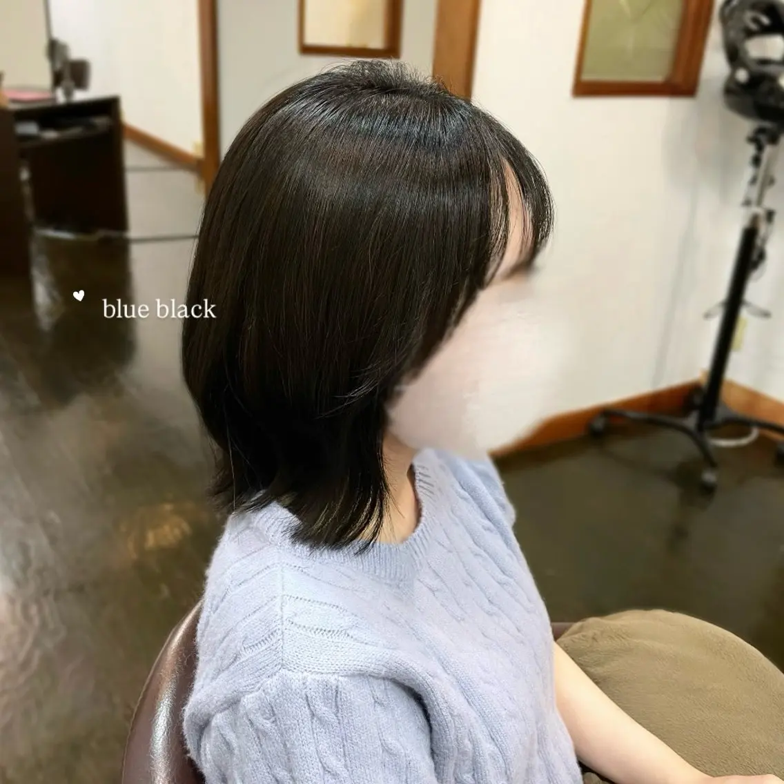 ミディアム カラー 黒髪 ブルーカラー ブルーブラック ヘアカラー nana ♡のヘアスタイル