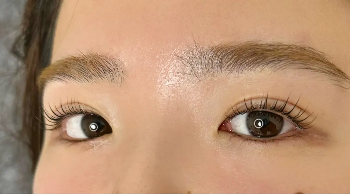 マツエク・マツパ パリジェンヌラッシュリフト Emiy BeautyLushのマツエク・マツパデザイン