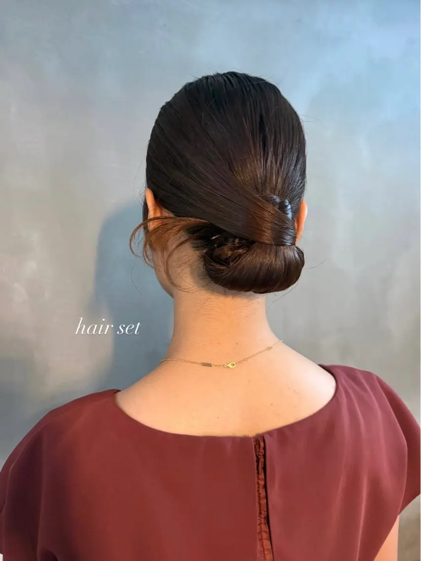 ロング ヘアアレンジ ヘアセット 佐伯 桃のヘアスタイル