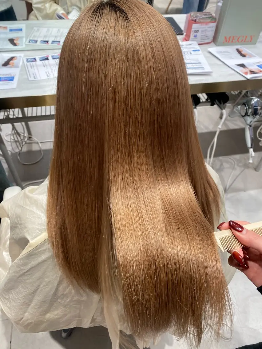 セミロング カラー パーマ ヘアアレンジ ブリーチ レイヤーカット トリートメント 小野寺瑞希 /最小顔カットのヘアスタイル