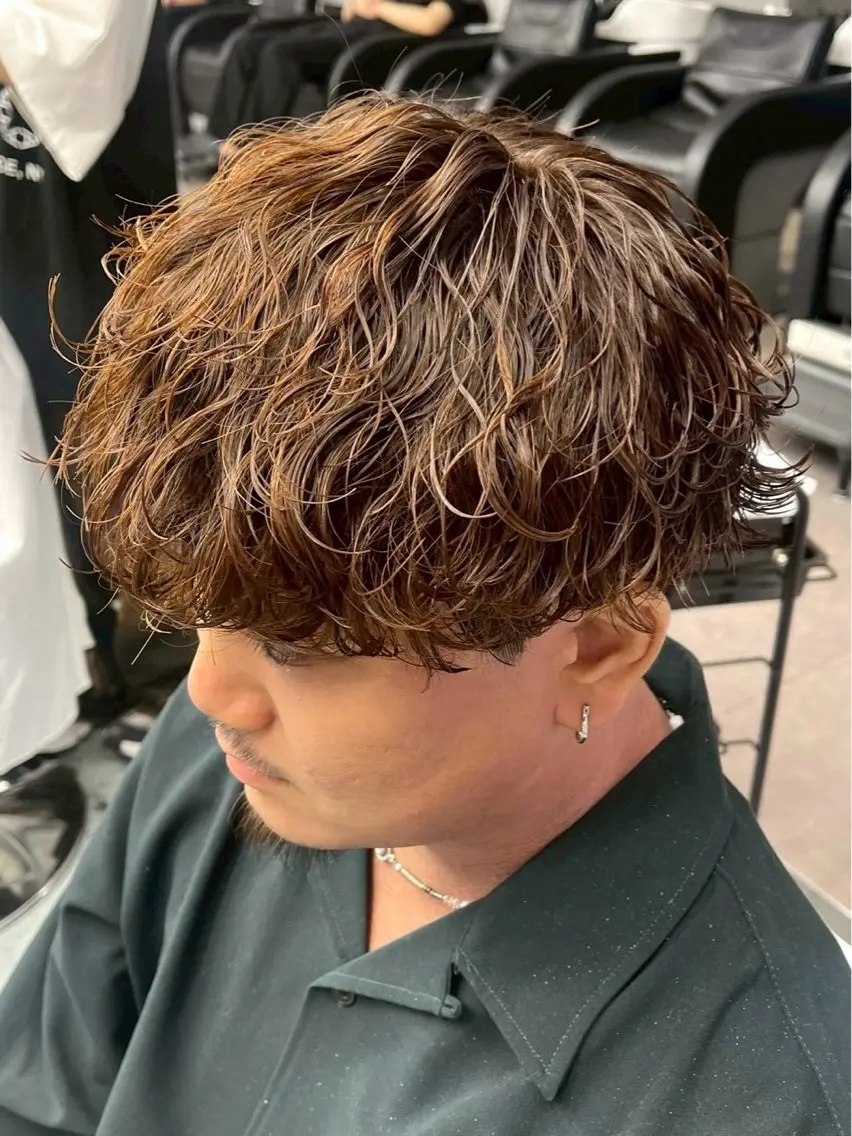 ショート パーマ メンズ カット パーマ 岩城 滉成のヘアスタイル