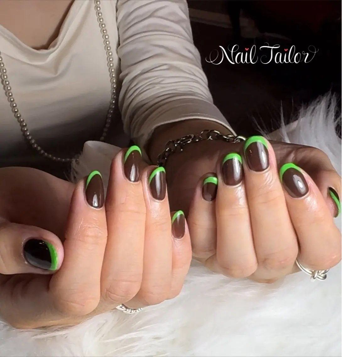 ネイル ブラウン 長さ出し フレンチネイル グリーン スカルプネイル ハンドネイル NailTailor ネイルテイラーのネイルデザイン