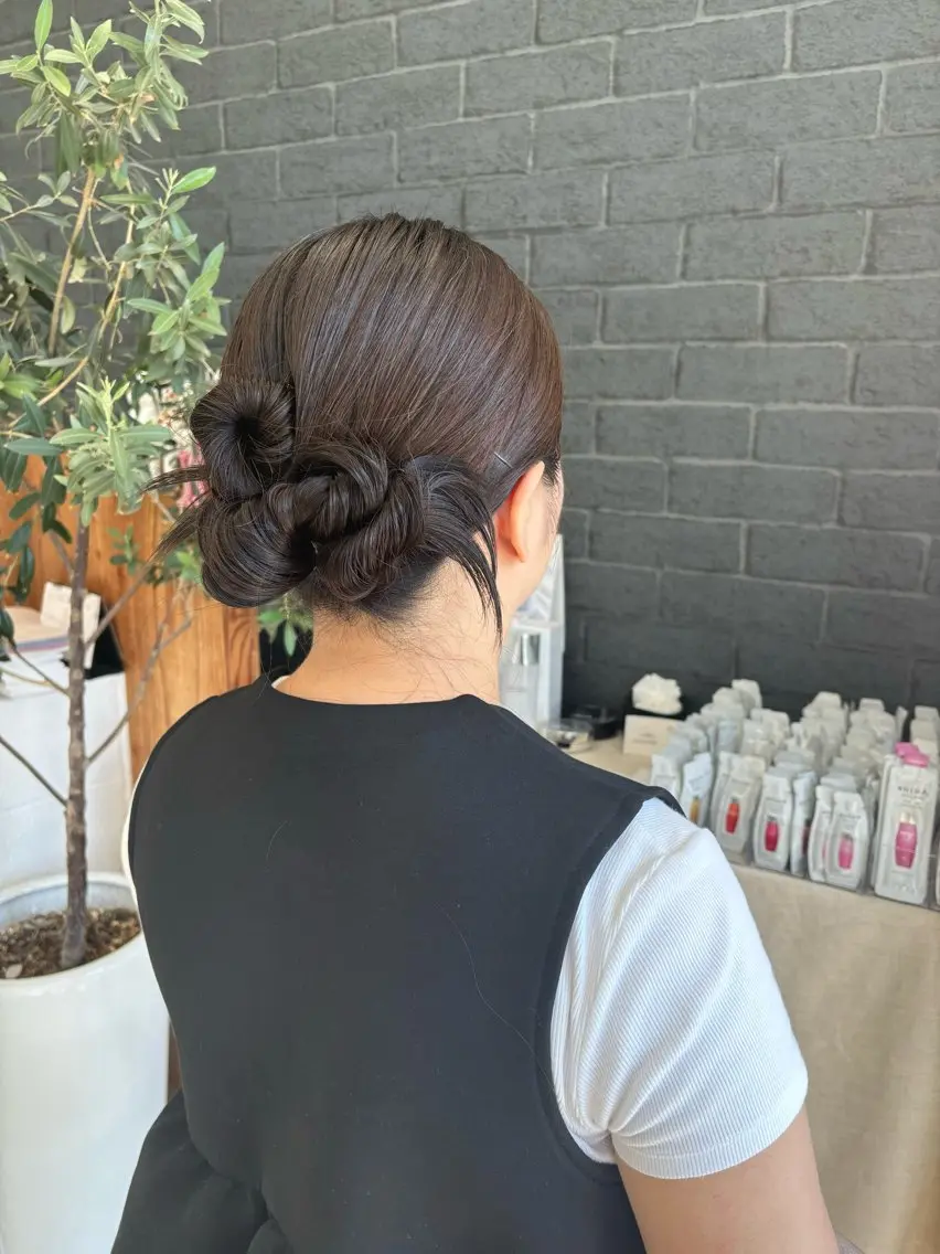 ミディアム カラー ヘアアレンジ パーマ ヤマグチ ユキナのヘアスタイル