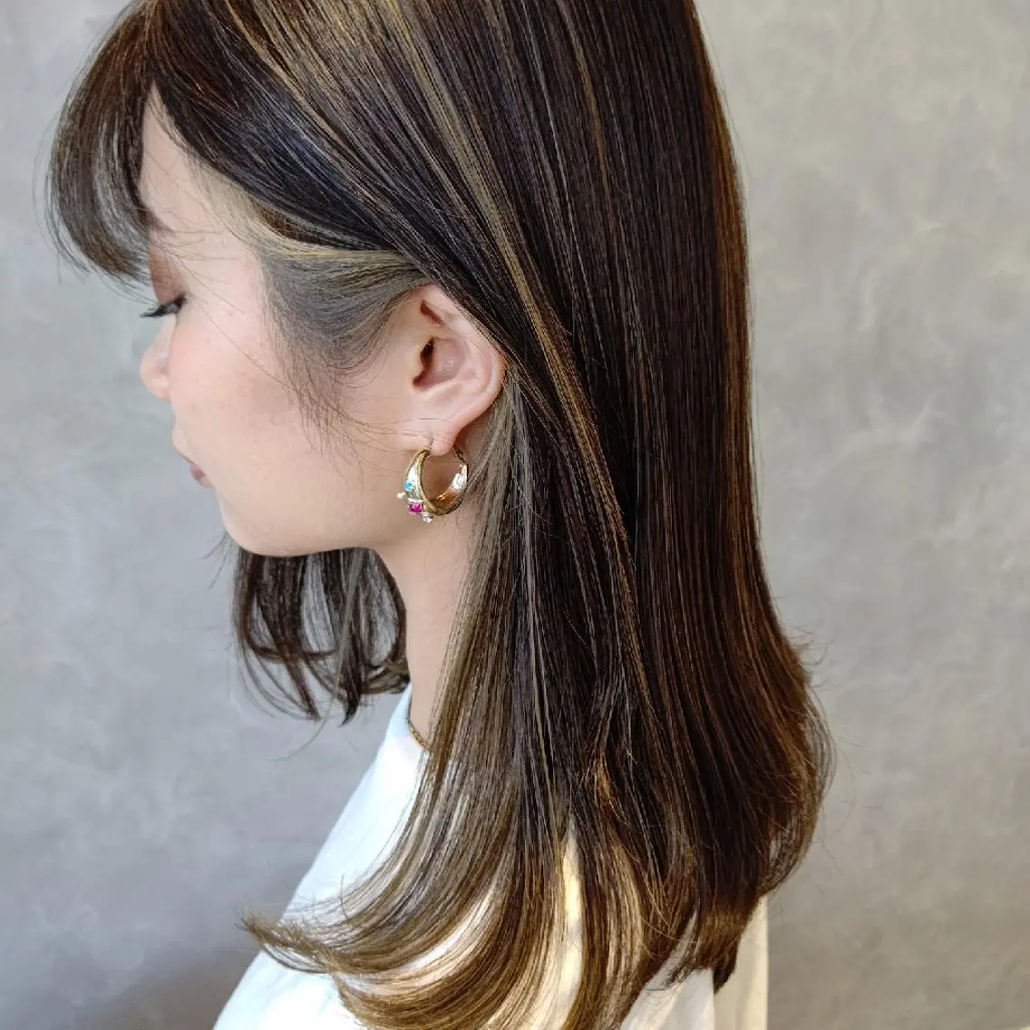 セミロング ハイライト 吉田有里🔸 カラーリスト🔸鎌倉のヘアスタイル