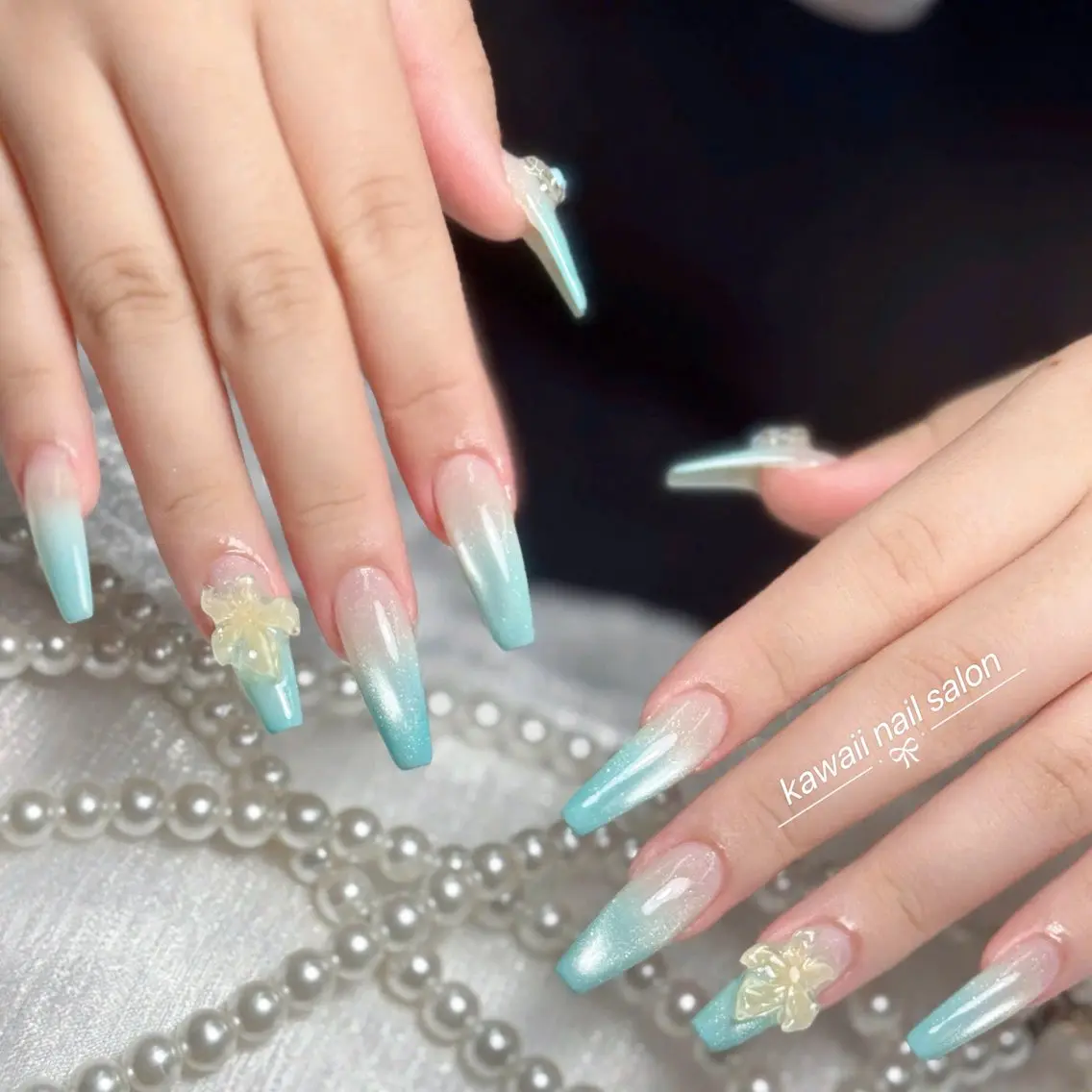 ネイル ドット フレンチネイル 韓国ネイル マグネットネイル オフィスネイル Kawaii Nail Salonのネイルデザイン