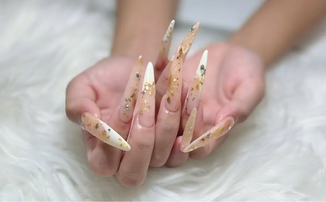 ネイル オーロラネイル チークネイル フットネイル フレンチネイル ジェルネイル ハンドネイル Havi Nailsのネイルデザイン