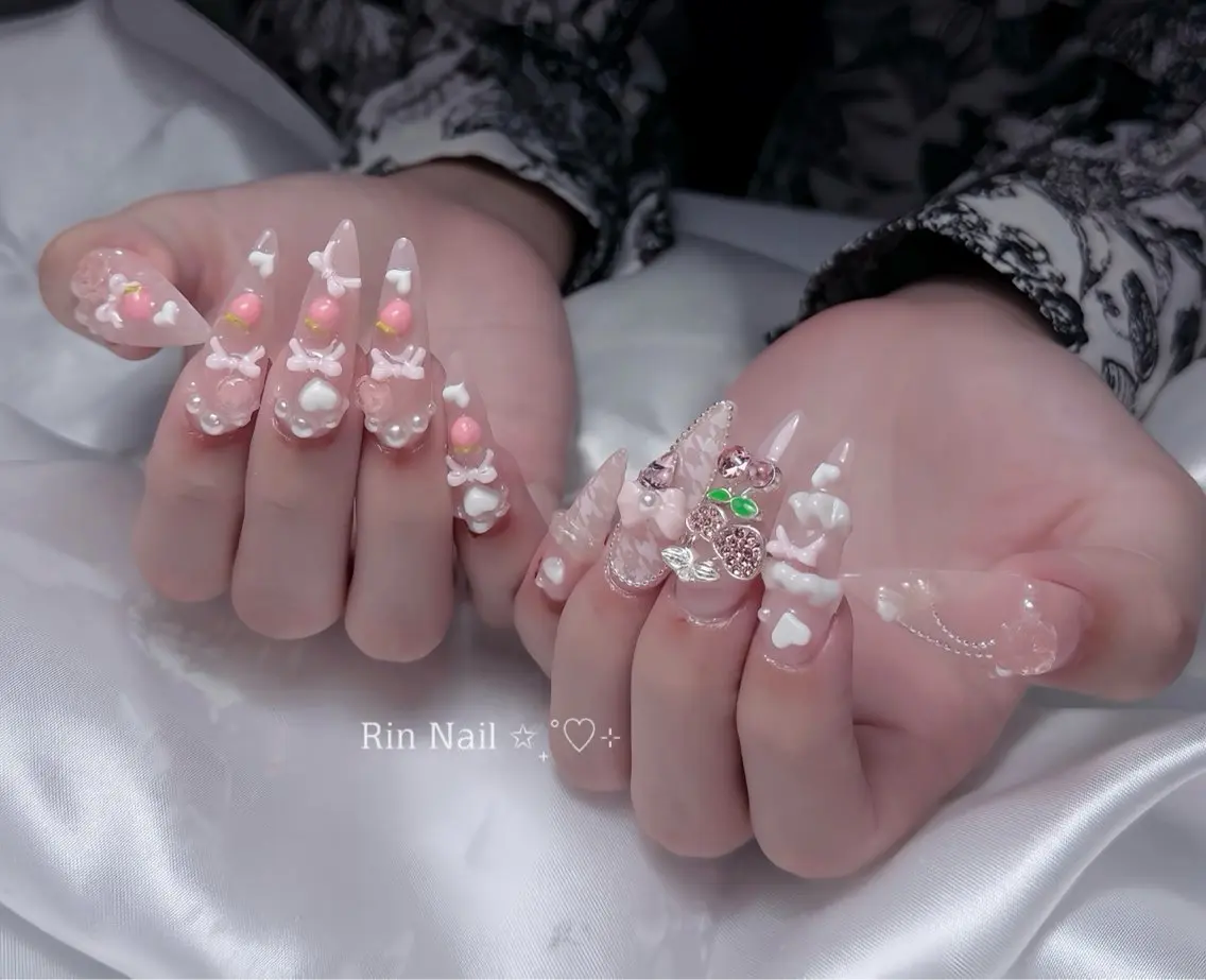 ネイル アートネイル オーロラネイル カジュアル クリアネイル 長さ出し ハンドネイル Rin Nail 新大久保店のネイルデザイン