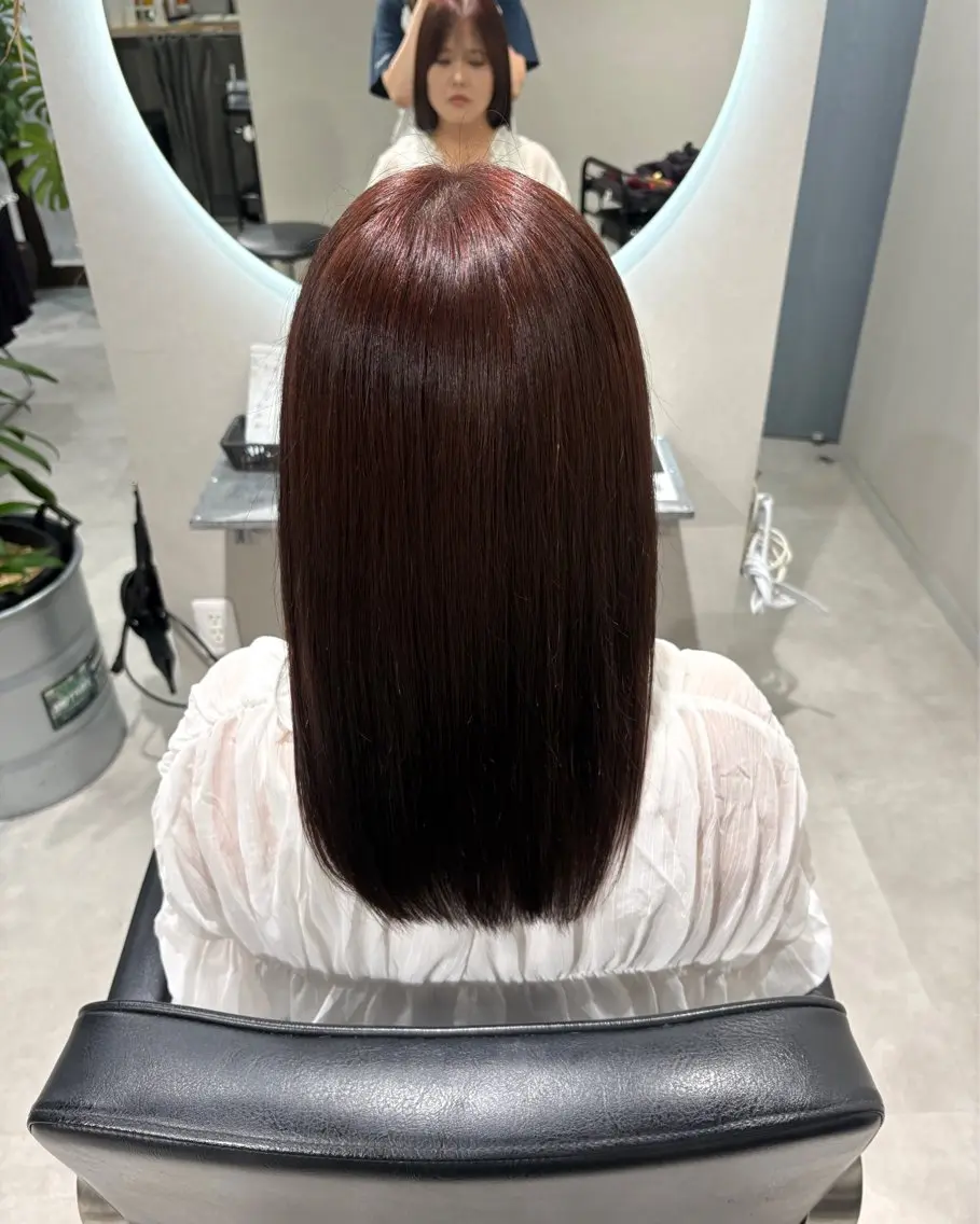 セミロング レッドブラウン 渡邊 優那のヘアスタイル