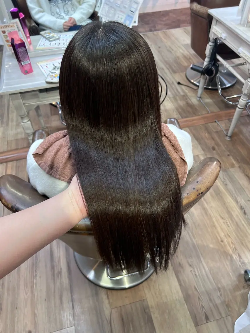 ロング ヘアカラー ⚡️ エマ🥑のヘアスタイル