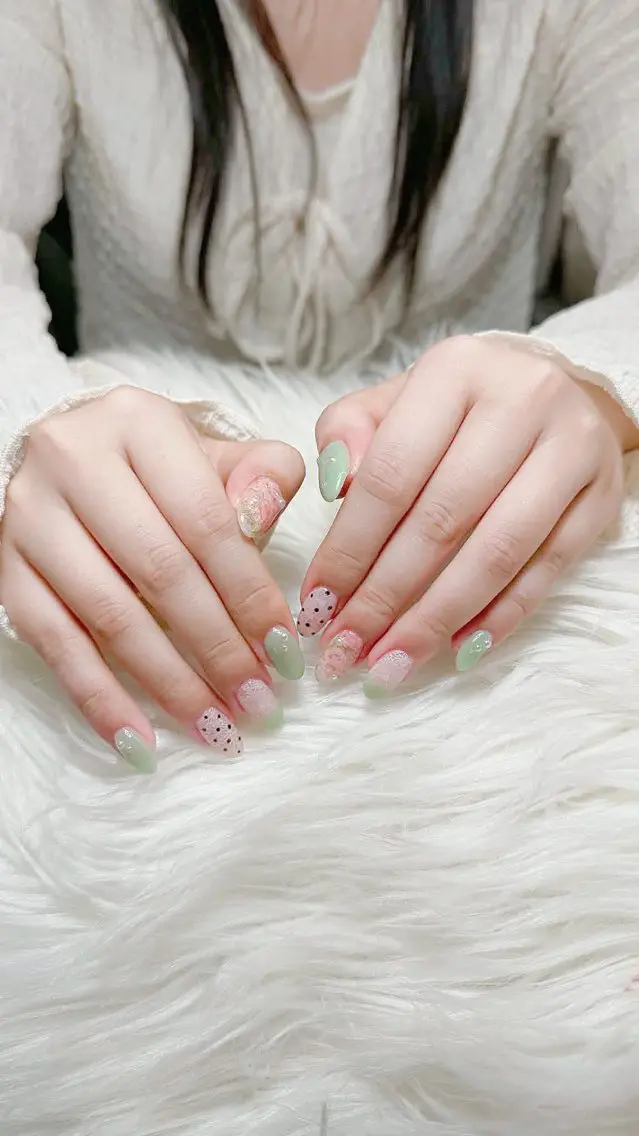 ネイル 長さ出し フレンチネイル グラデーション 韓国ネイル マグネットネイル ハンドネイル Lannie nailのネイルデザイン