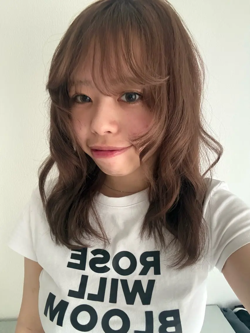 ミディアム カラー ヘアカラー 無料カットモデル募集 柔らかベージュカラーのヘアスタイル