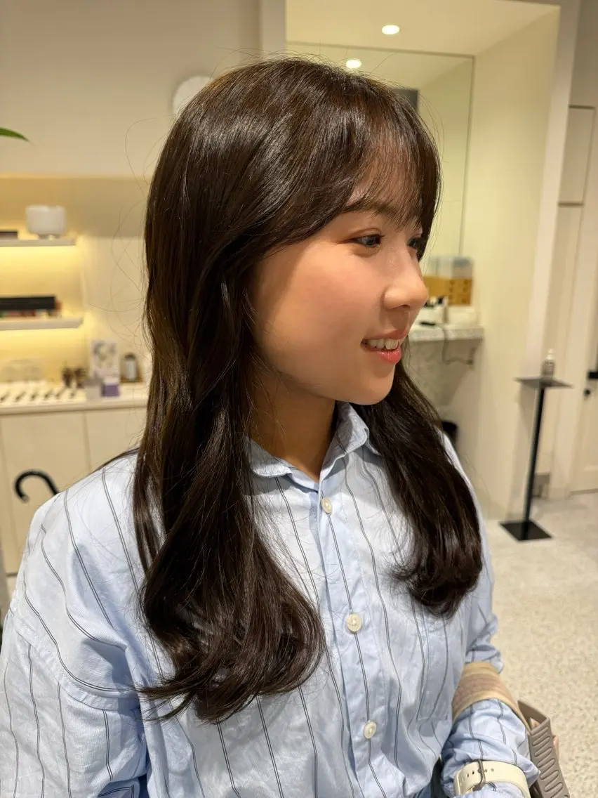 ロング カラー グレージュ オリーブグレージュ オリーブグレー ヘアカラー 中野 遥のヘアスタイル