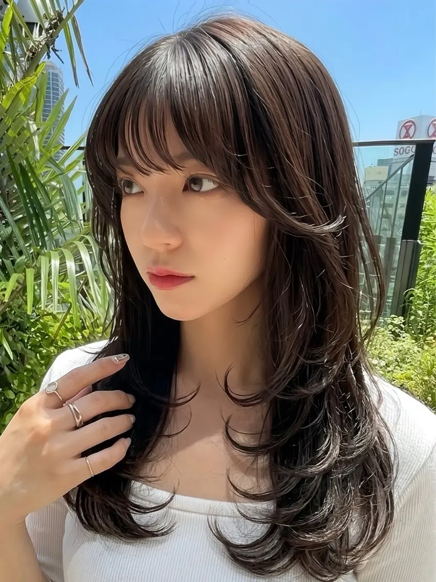 セミロング ケアカラー 髪質改善 韓国風ヘア レイヤーカット 小顔カット ヘアカラー トリートメント 吉川 友稀のヘアスタイル
