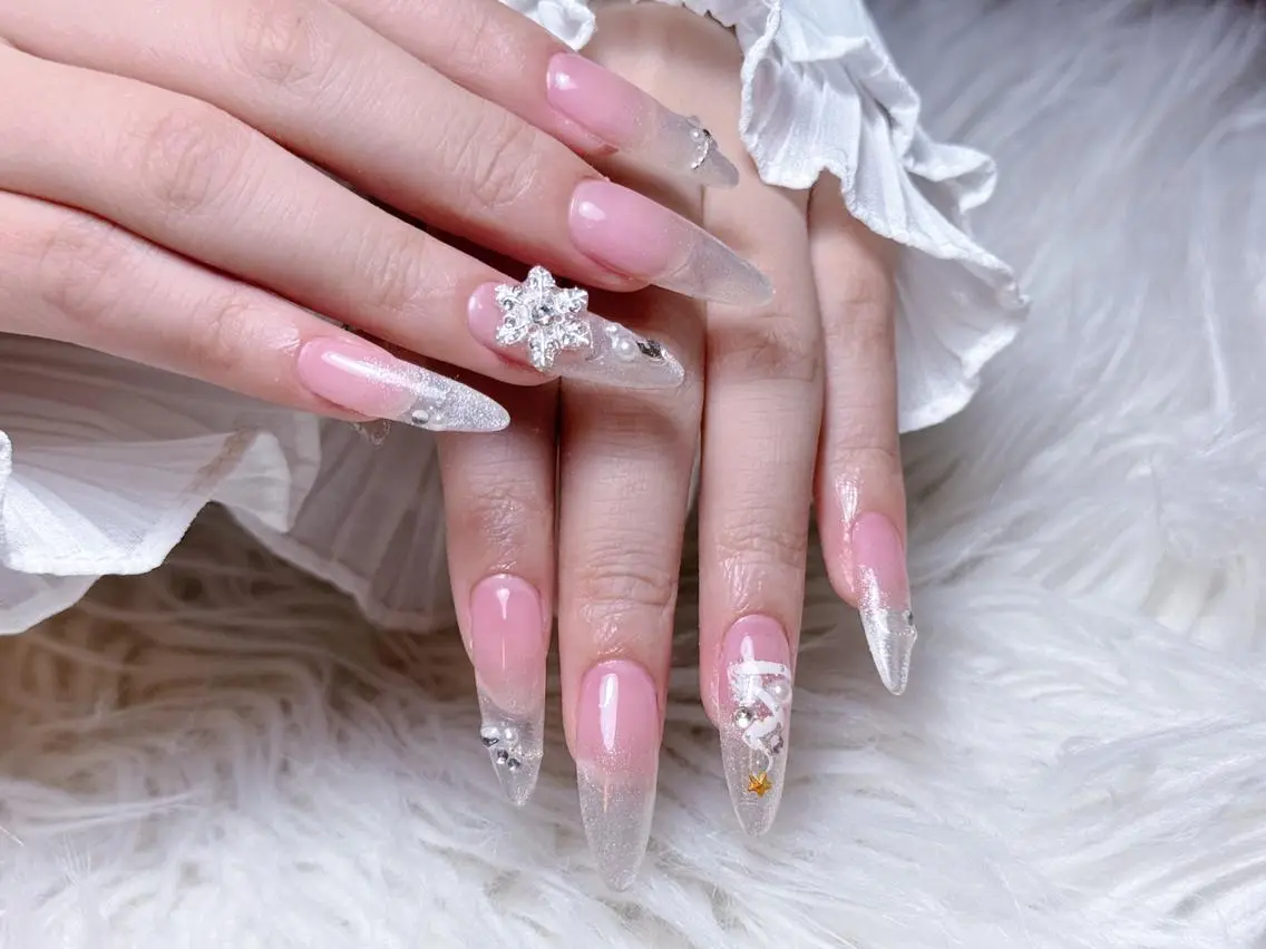 ネイル 🩵Yun nail Salon 🩵のネイルデザイン