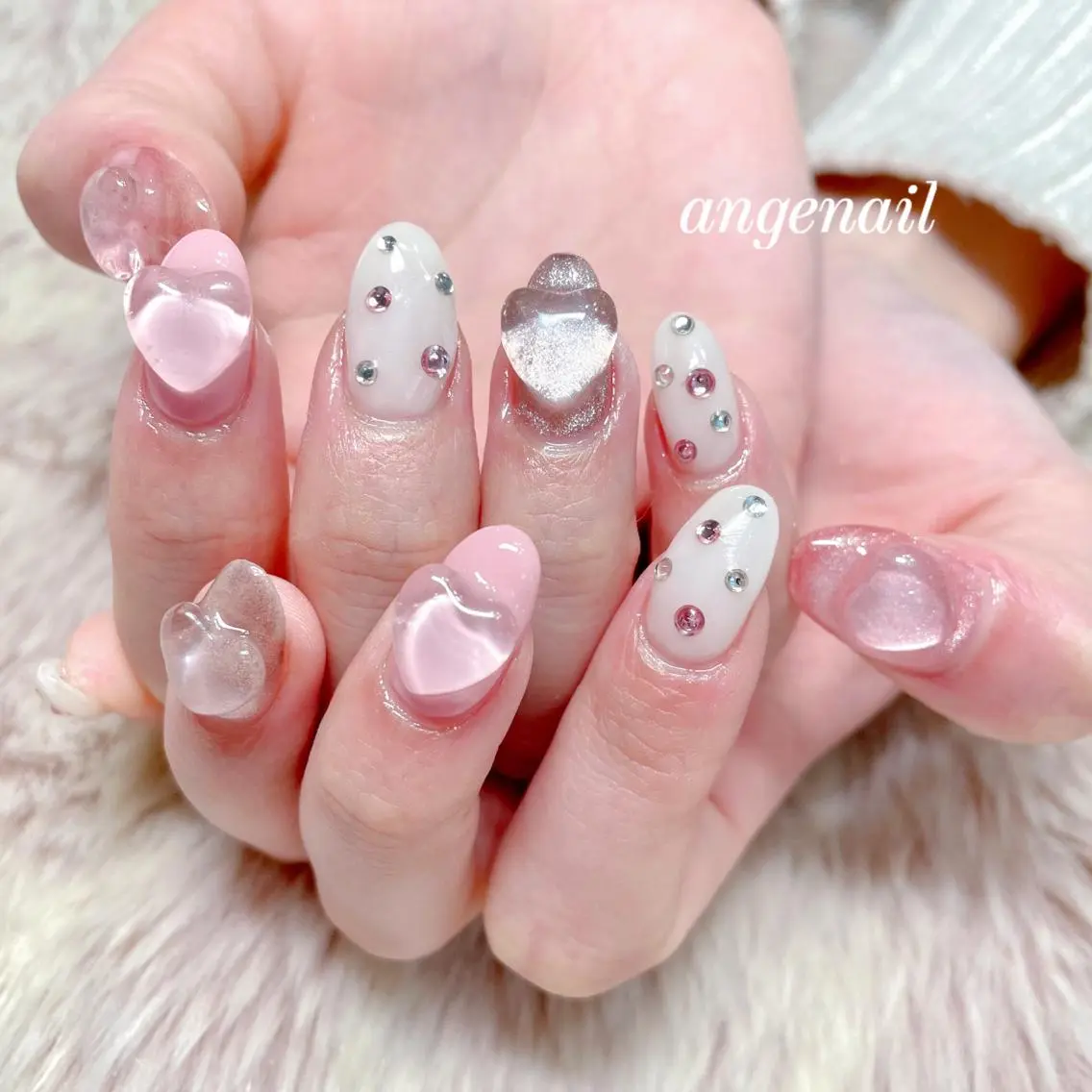 ネイル ハンドネイル オーナーネイリスト MAKIのネイルデザイン