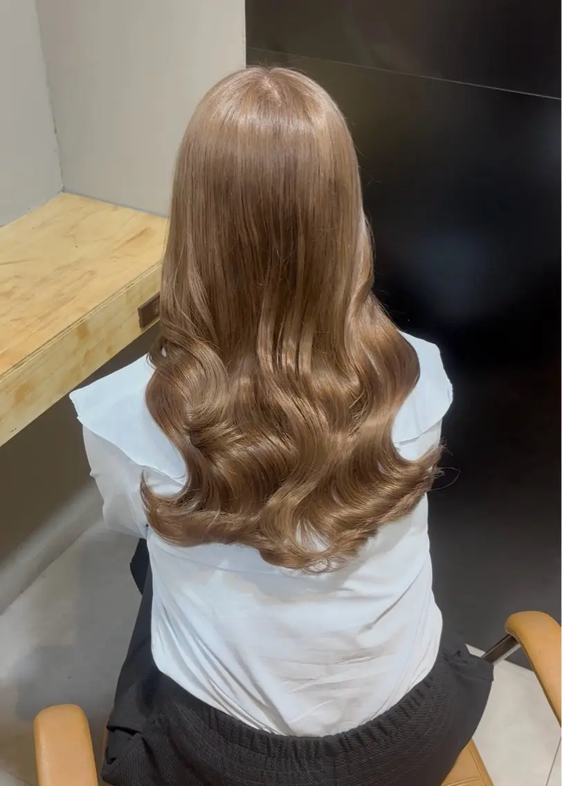 ミディアム カラー ベージュカラー 透明感カラー オリーブベージュ ヘアカラー 【ioe 元町】 🎀希 歩🎀のヘアスタイル