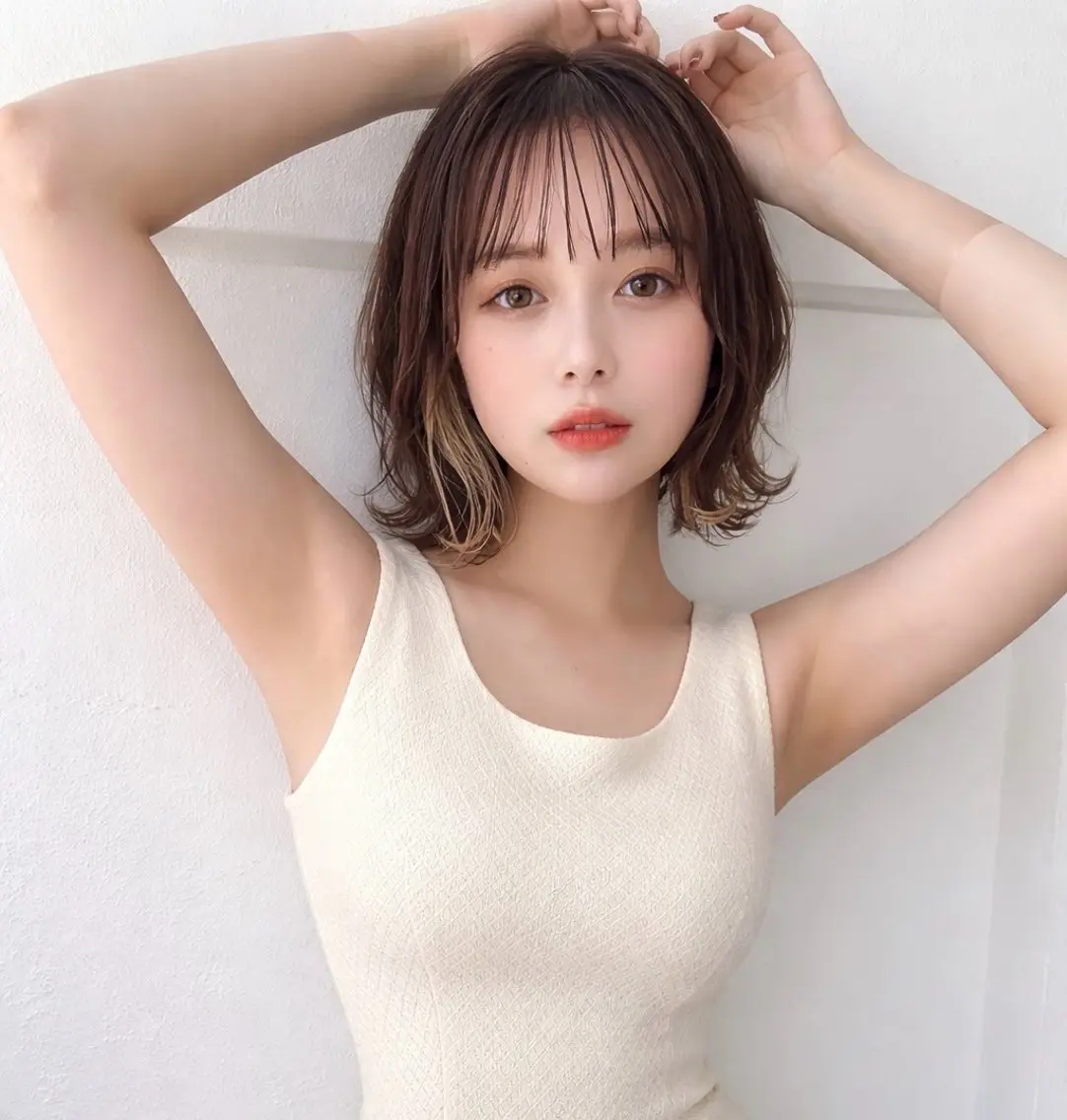ミディアム ゆうり/ 透明感カラーのヘアスタイル