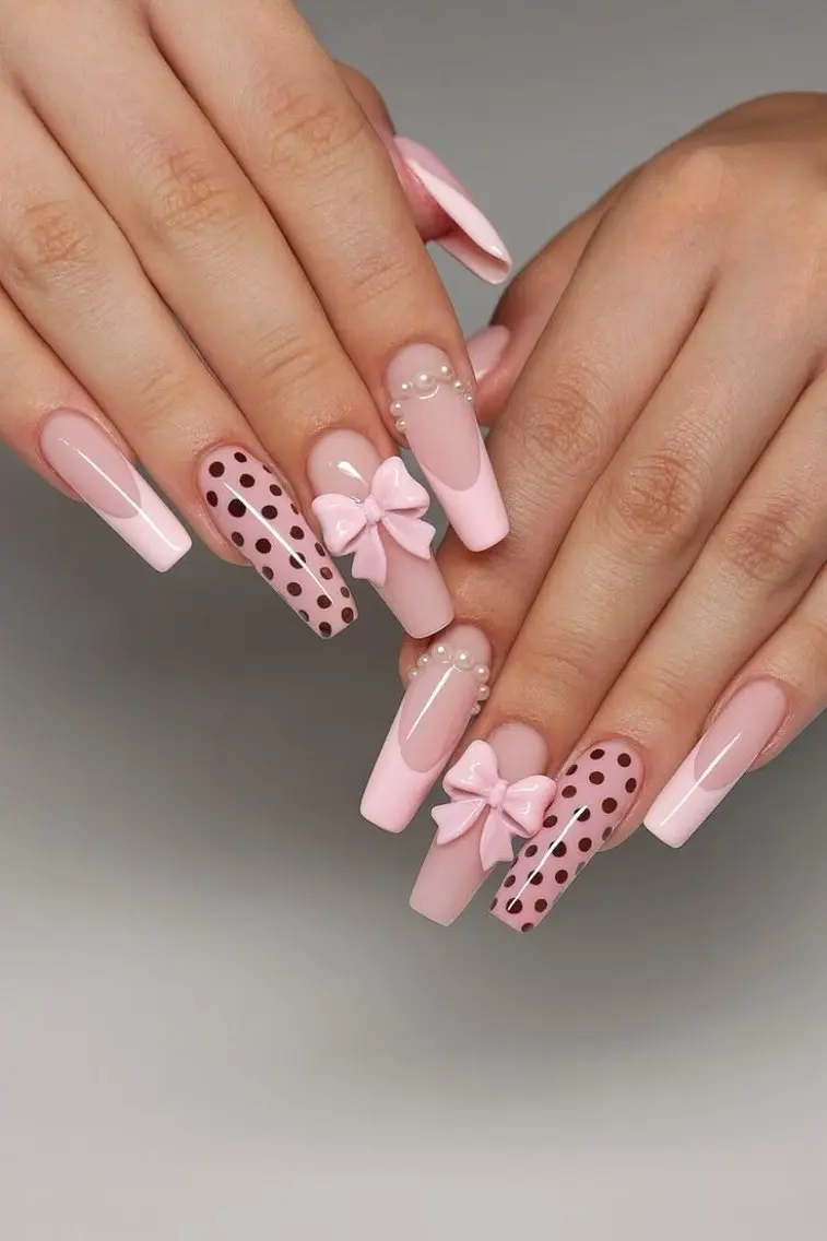 ネイル フレンチネイル ジェルネイル 韓国ネイル マグネットネイル 持ち込み ハンドネイル Royal Nailのネイルデザイン
