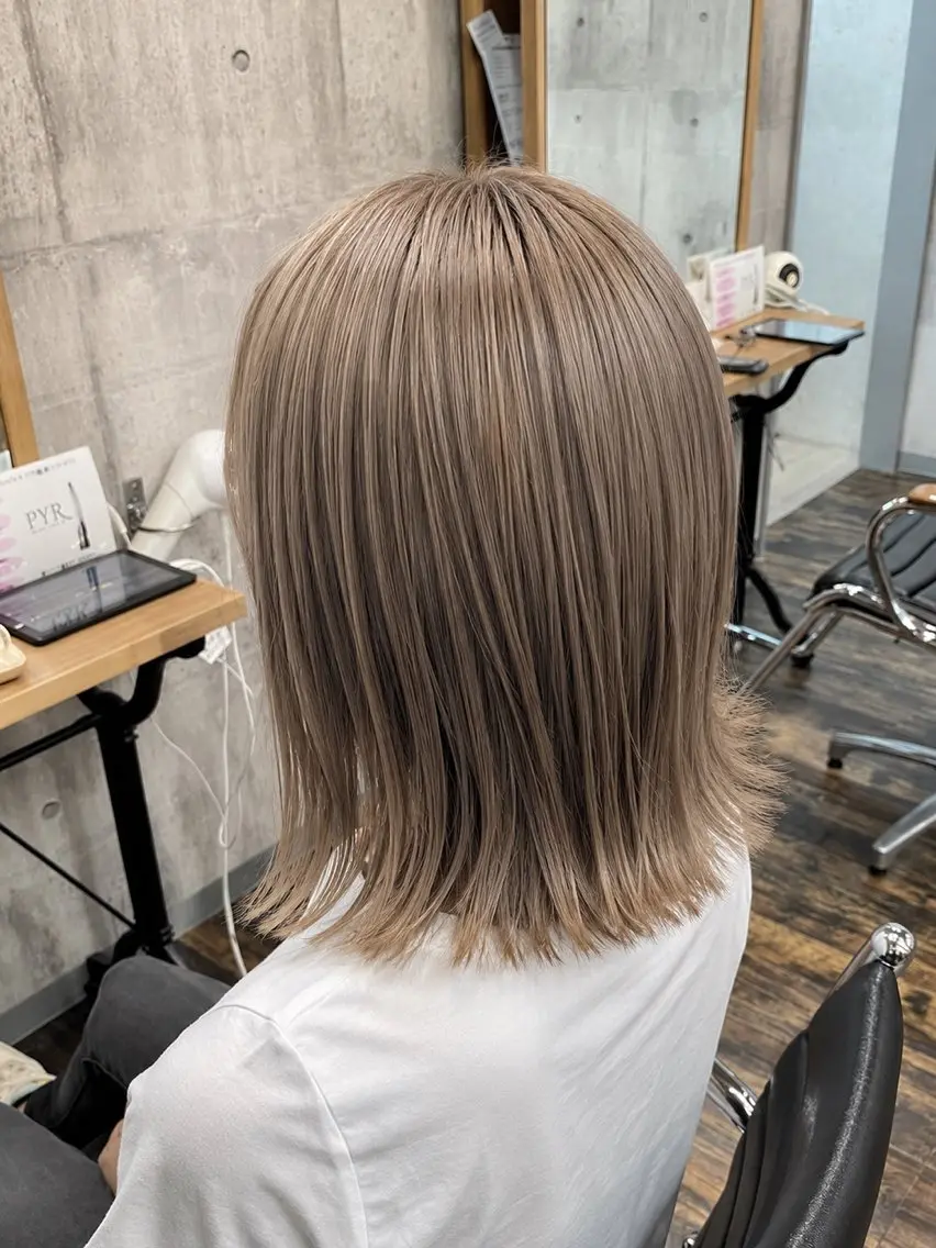 カラー 稲田 凜のヘアスタイル