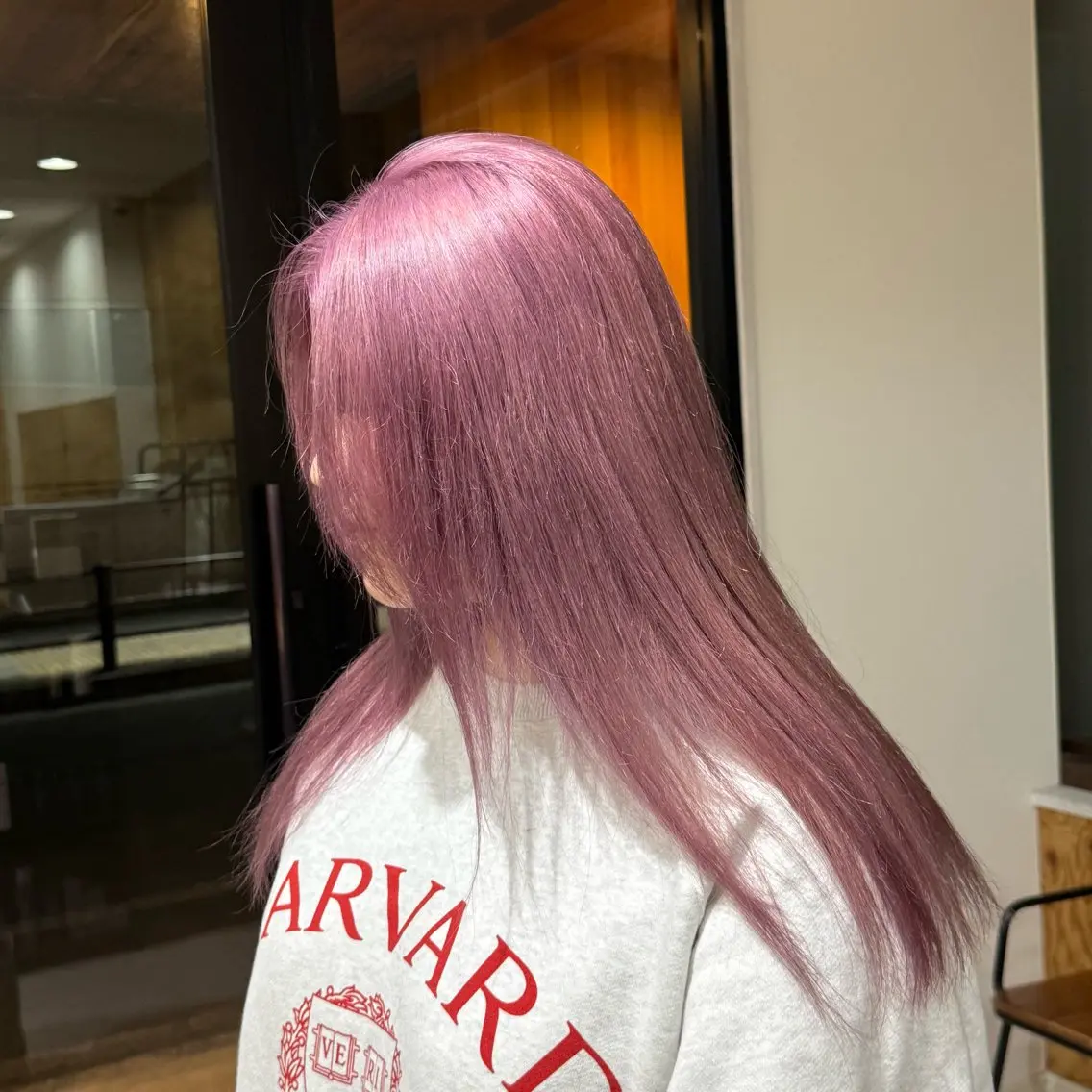 カラー ピンクカラー ホワイトピンク ヘアカラー ブリーチカラー よねだまことのヘアスタイル