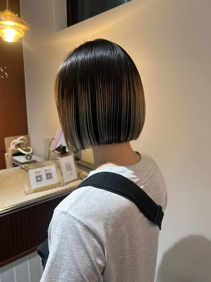 ミディアム カット ヘアカラー トリートメント レイヤーカット🍃 カネコのヘアスタイル