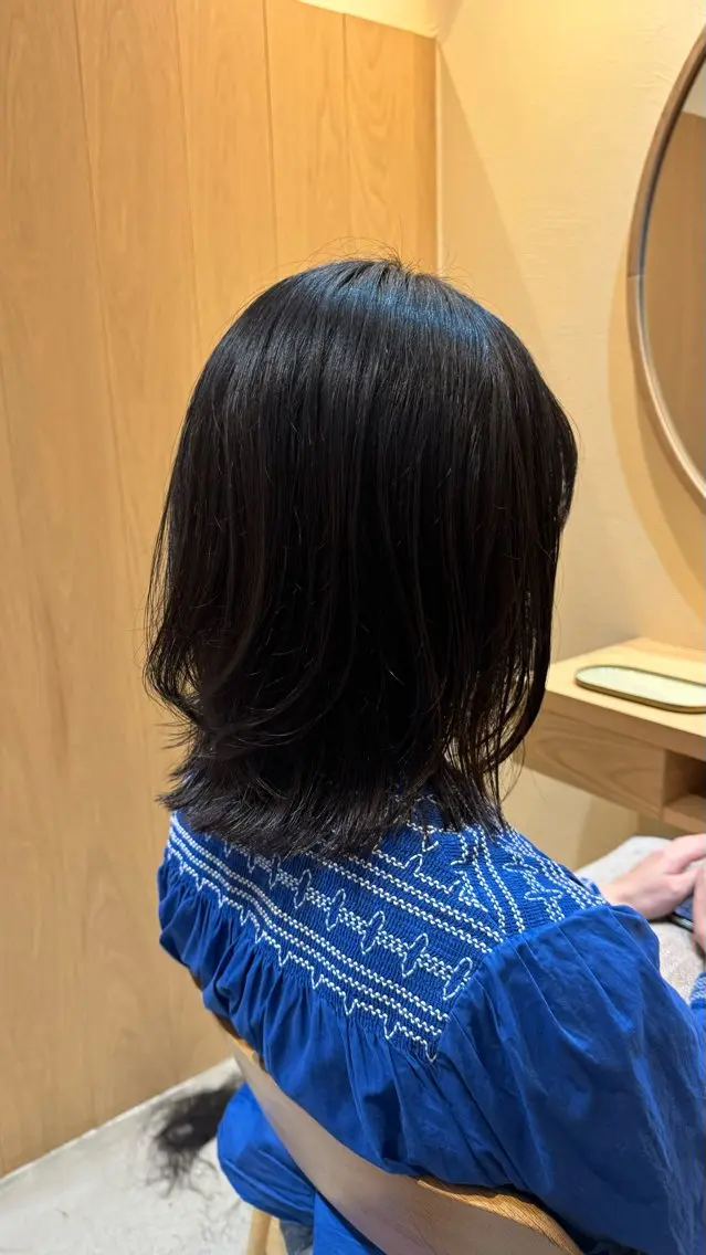 セミロング レイヤーカット 透明感カラー/ MIOのヘアスタイル