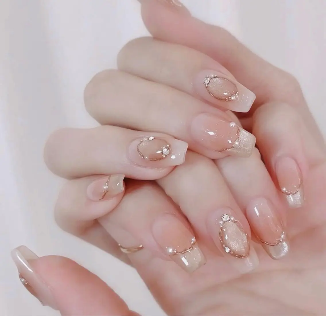 ネイル Lyna 池袋のネイルデザイン