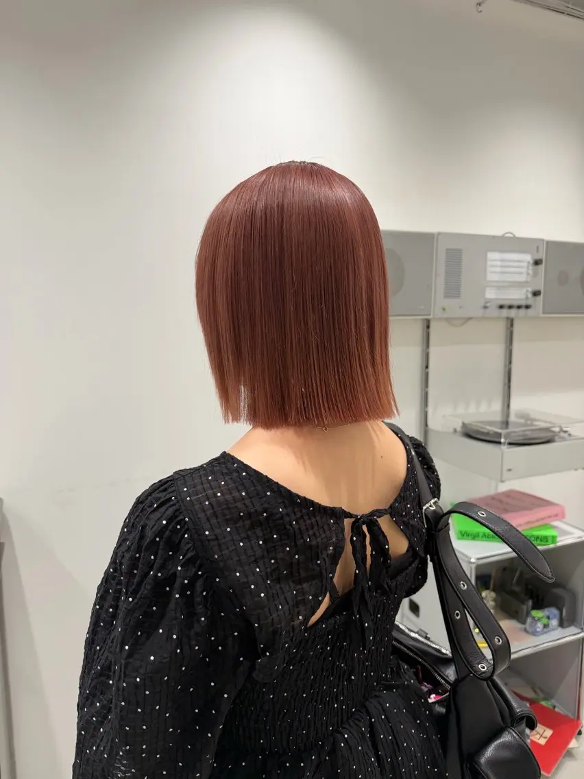 ショート カラー 切りっぱなしボブ ベージュカラー ピンクカラー ピンクベージュ ボブ ヘアカラー トリートメント 天神/大名 ハイトーン/エクステのヘアスタイル