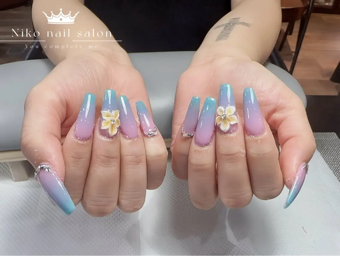 ネイル チークネイル 長さ出し フットネイル フレンチネイル ジェルネイル Nikoネイルサロン 上野店のネイルデザイン