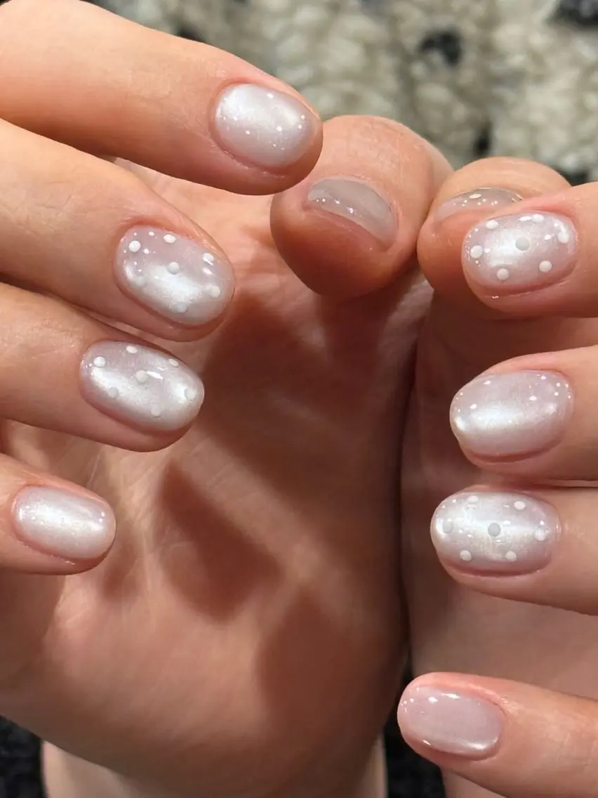 ネイル グラデーション ラメ(グリッター) マグネットネイル ミラーネイル ニュアンスネイル ハンドネイル Lumi de nailsのネイルデザイン