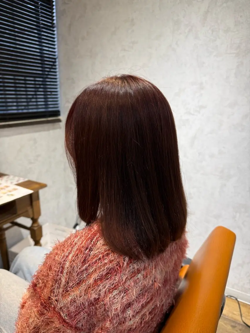 ミディアム カラー ブリーチ イヤリングカラー ブリーチなしカラー ピンクカラー 小松 莉夏子のヘアスタイル