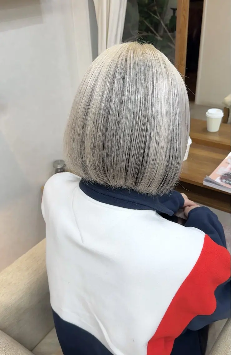 ショート ヘアカラー たかはし るなのヘアスタイル