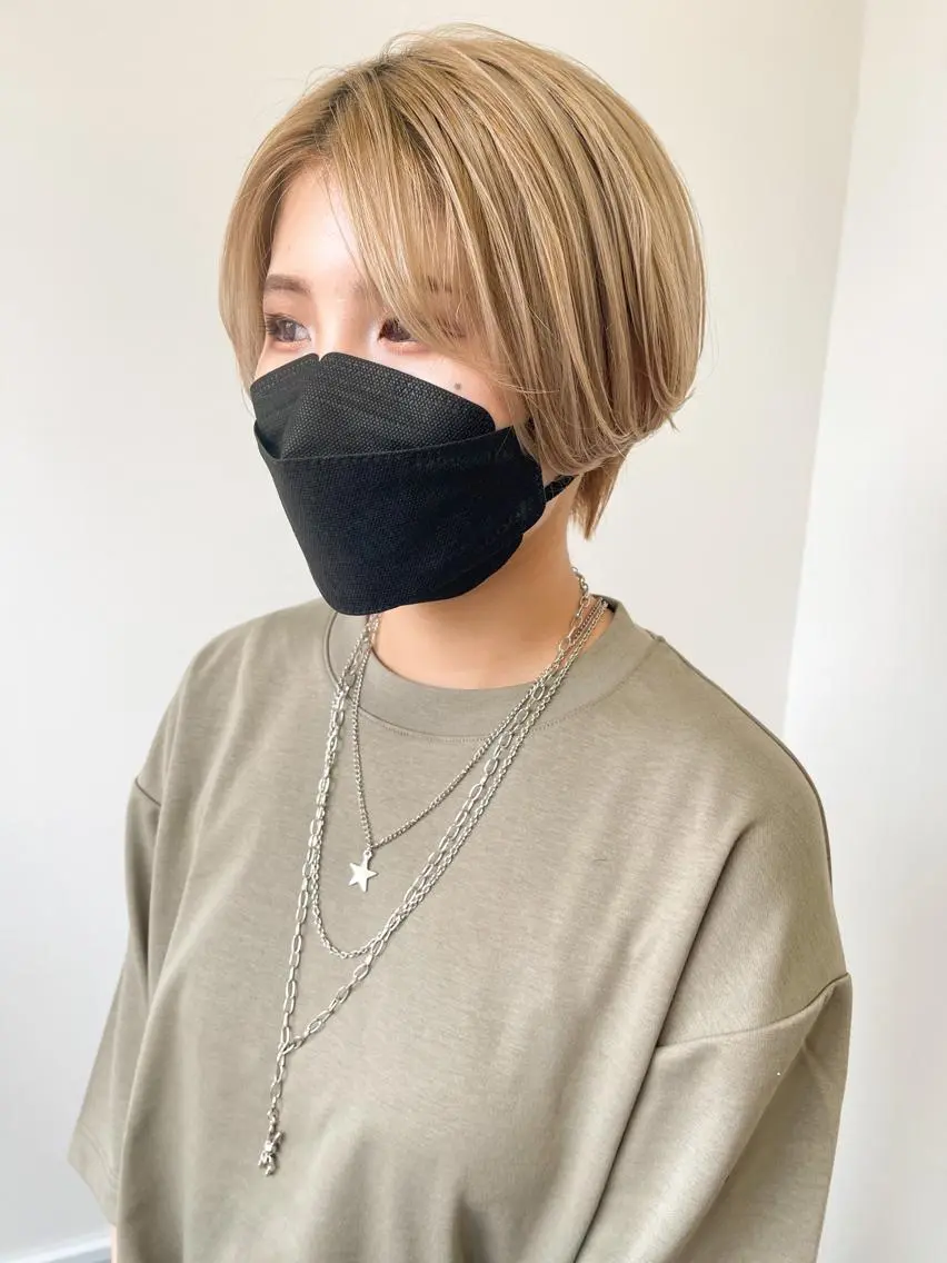 カット＋ブリーチカラー＋Aujuaトリートメントの写真