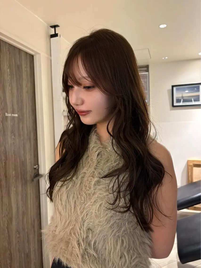 ロング ヘアカラー 透明感カラー 🧚♂️さえのヘアスタイル