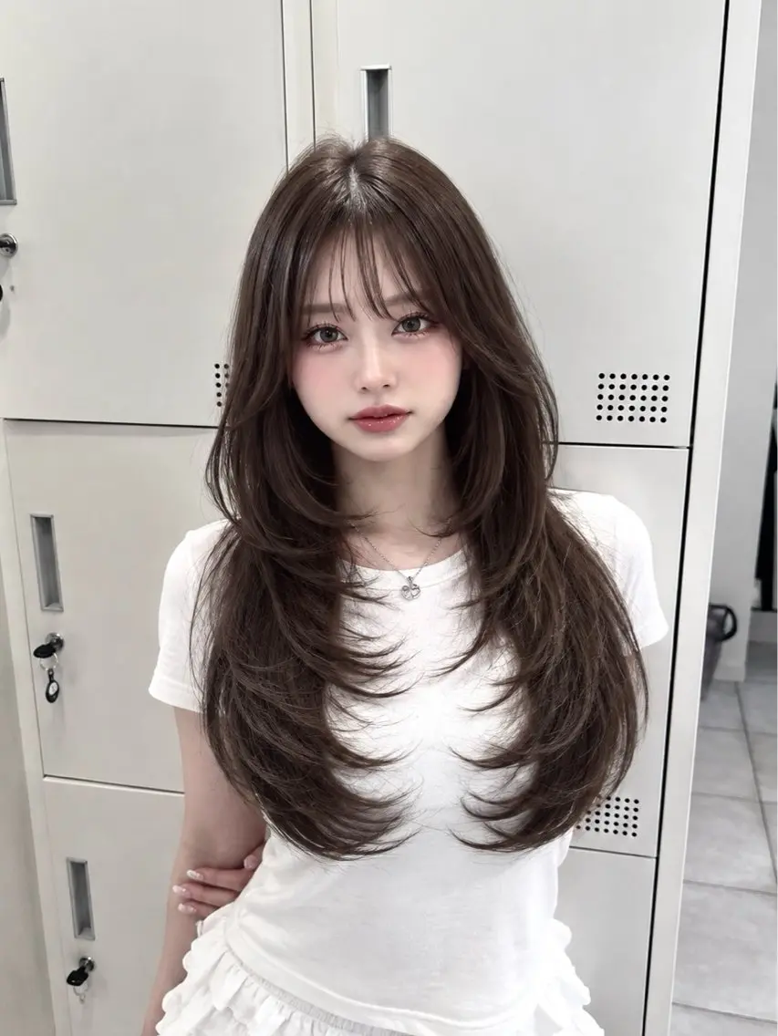 ロング ヘアカラー トリートメント ヘアセット 透明感カラー/巻き髪 /レイヤー /まなかのヘアスタイル