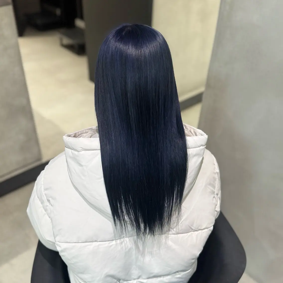 ロング カラー ブリーチ ブルーカラー ネイビーカラー ヘアカラー 大阪 / ハイトーン/エクステのヘアスタイル