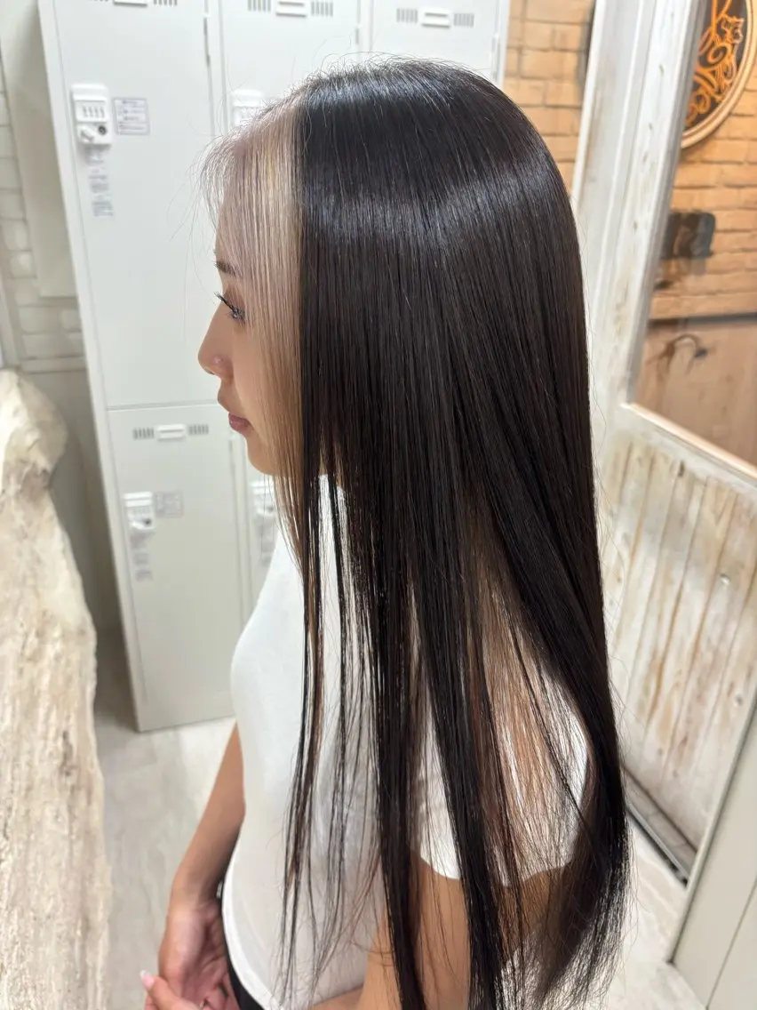 ロング カラー ヘアカラー 西山 ミユのヘアスタイル