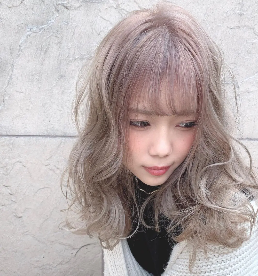 ロング カラー ブロンド ホワイトブロンド レイヤー/ウルフ ハイトーンhiroのヘアスタイル