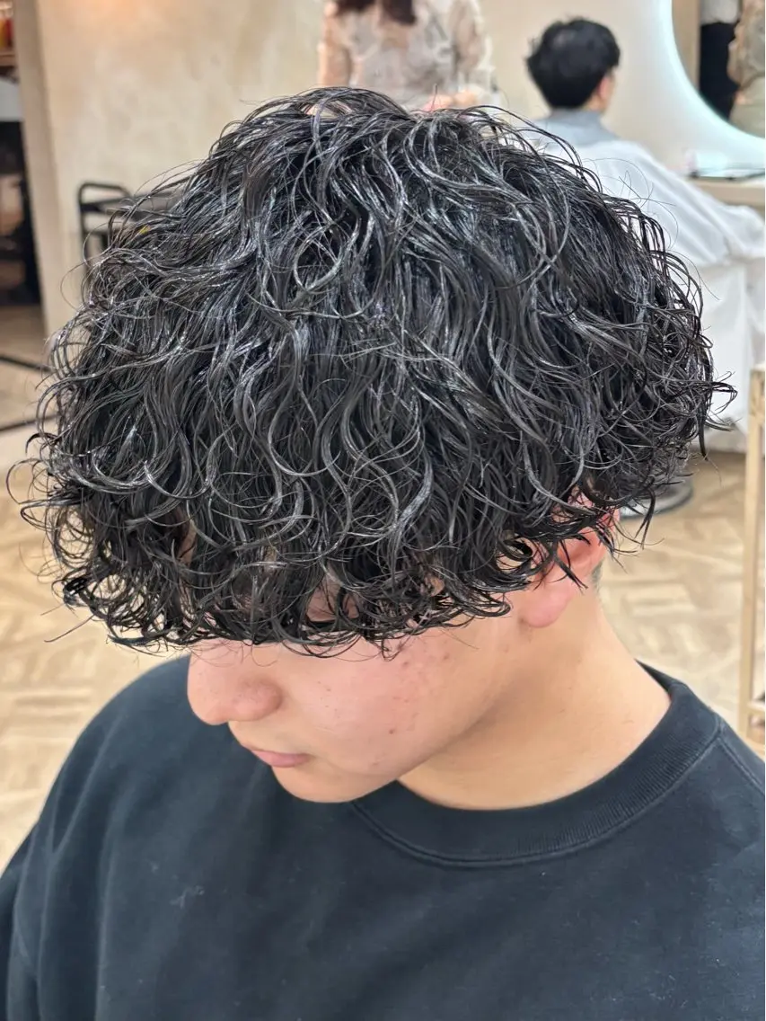 ショート パーマ メンズ メンズパーマ 波巻きパーマ スパイラルパーマ カット パーマ トリートメント パーマ職人DAIKI ツイスパ/波巻きのヘアスタイル